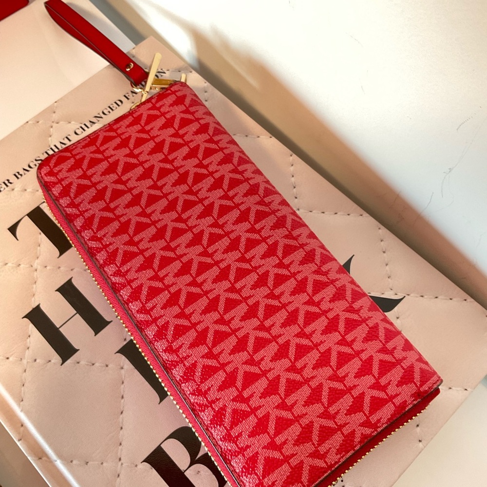Michael Michael Kors Crimson Red Continental Logo Wallet - Picture 3 of 3